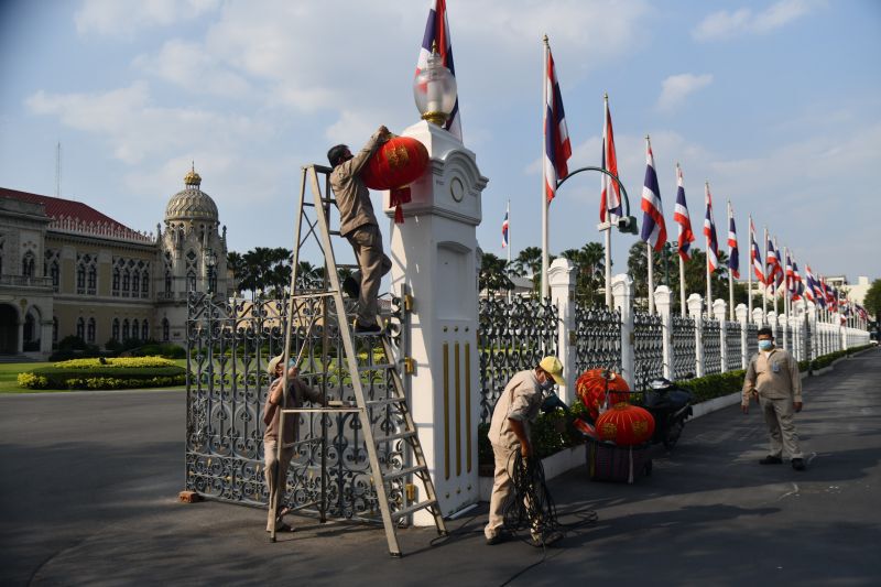 ตรุษจีนทำเนียบรัฐบาล ติดโคมแดง-ปลูกไม้หอม เสริมสิริมงคล(ประมวลภาพ)