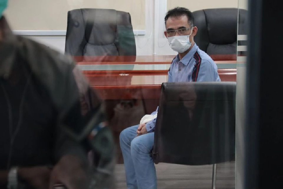 หลงจู๊สมชายถูกควบคุมตัวหลังตำรวจบุกค้นบ้านที่ระยอง