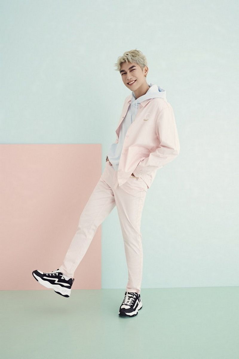 สเก็ตเชอร์ส  Mew Collection 