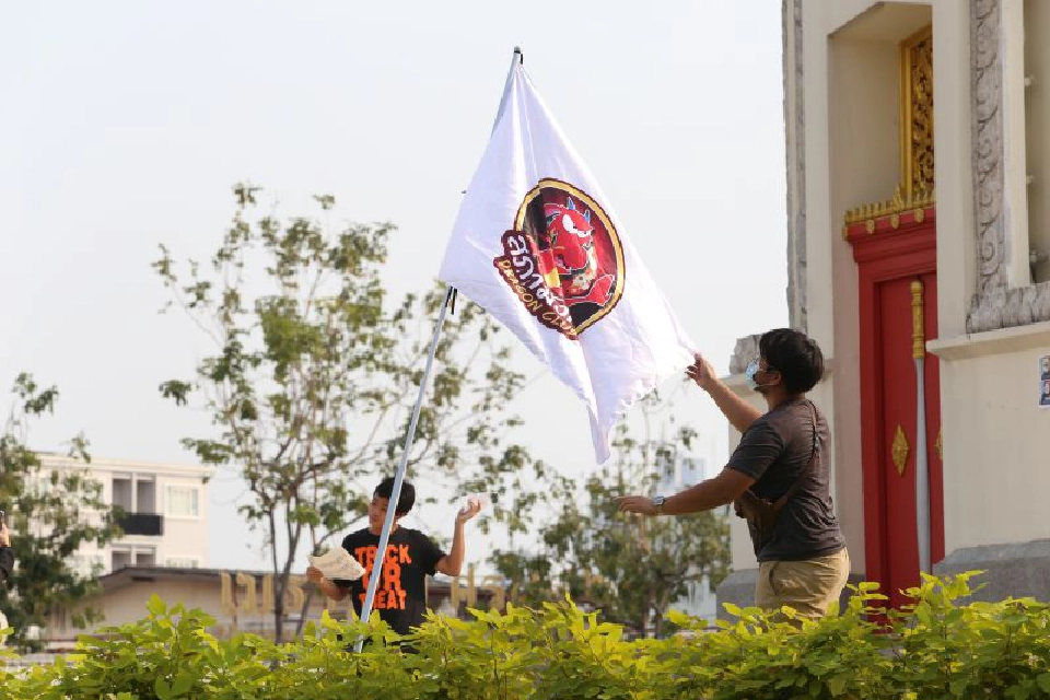 เริ่มแล้ว ม็อบ 13 กุมภา  คณะราษฎร รวมพล อนุสาวรีย์ประชาธิปไตย 