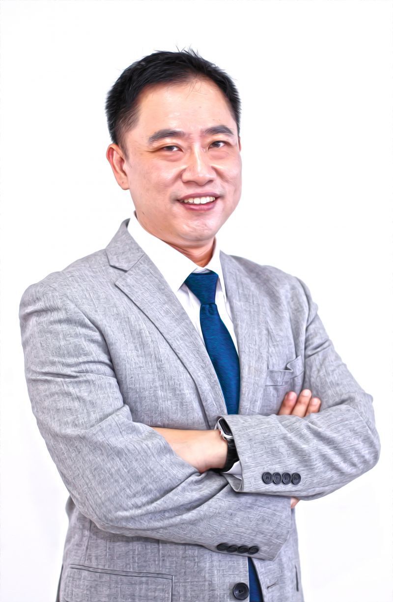 อาทิตย์ ทีปกรสุขเกษม 