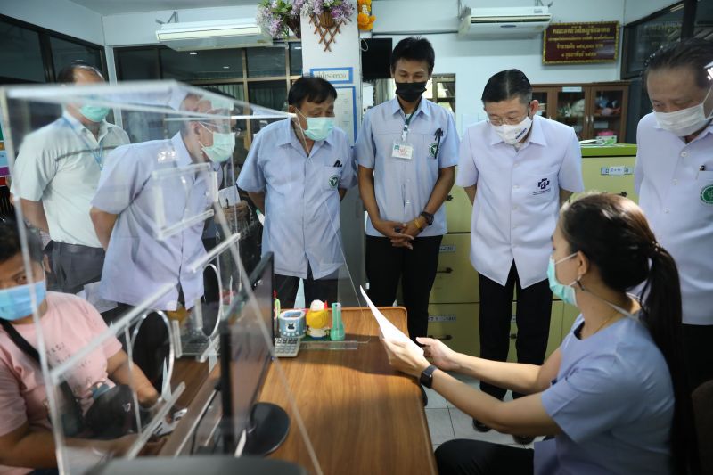 รพ.สต.คลองสวนพลู ใช้ E-Form อำนวยความสะดวก ปชช.