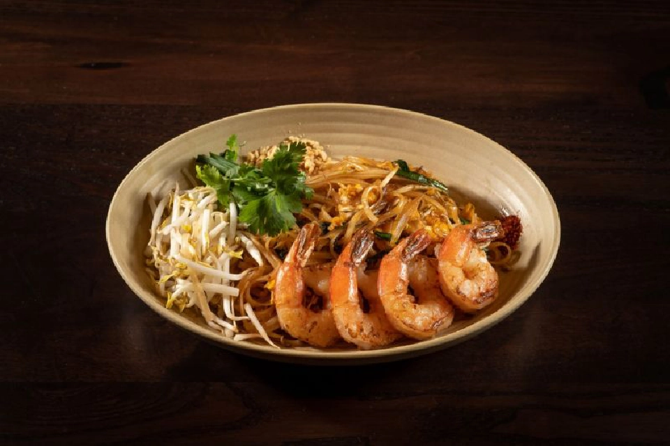 "สิงห์"  นำทัพ EST.33 ลุยต่างประเทศ