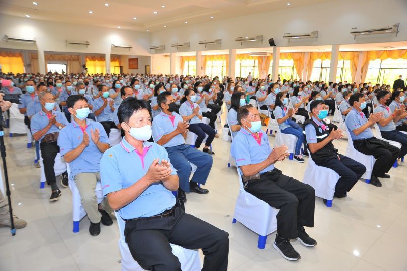 "ธรรมนัส"เยี่ยมให้กำลังใจ อสม. จ.พะเยา