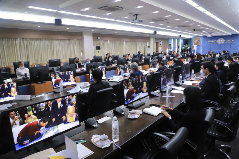 "รมช.แรงงาน" นั่งหัวโต๊ะ ถกเข้มคณะช่วยกลุ่มเปราะบาง