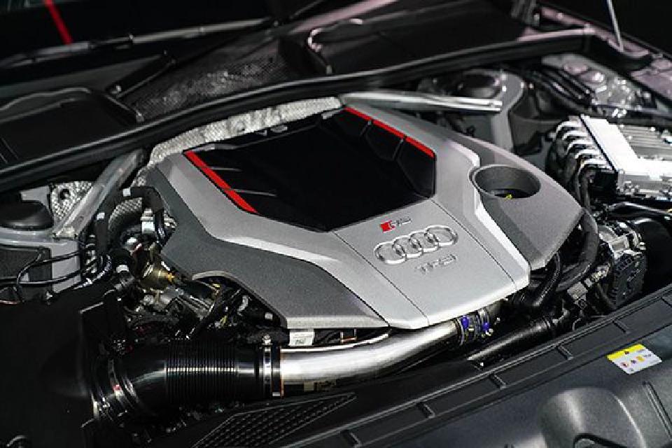 Audi RS 5 Coupe ราคา 5.99 ล้านบาท 