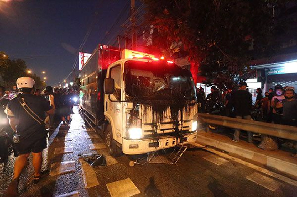 จับกุมโตโต้ แกนนำกลุ่ม WEVO ตำรวจค้นกระเป๋านอกจากน้ำปลาร้า แล้วพบอะไร?