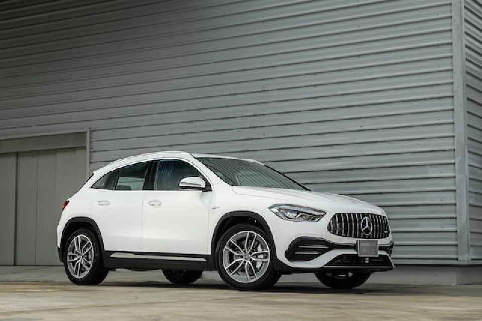 Mercedes-AMG GLA 35 4MATIC ราคา 3.19 ล้านบาท