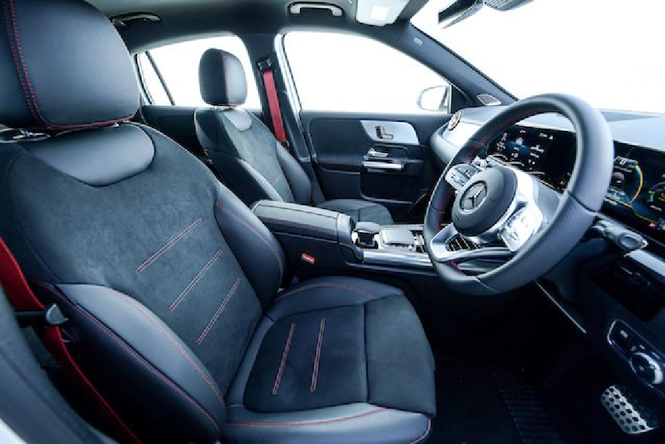 Mercedes-AMG GLA 35 4MATIC ราคา 3.19 ล้านบาท