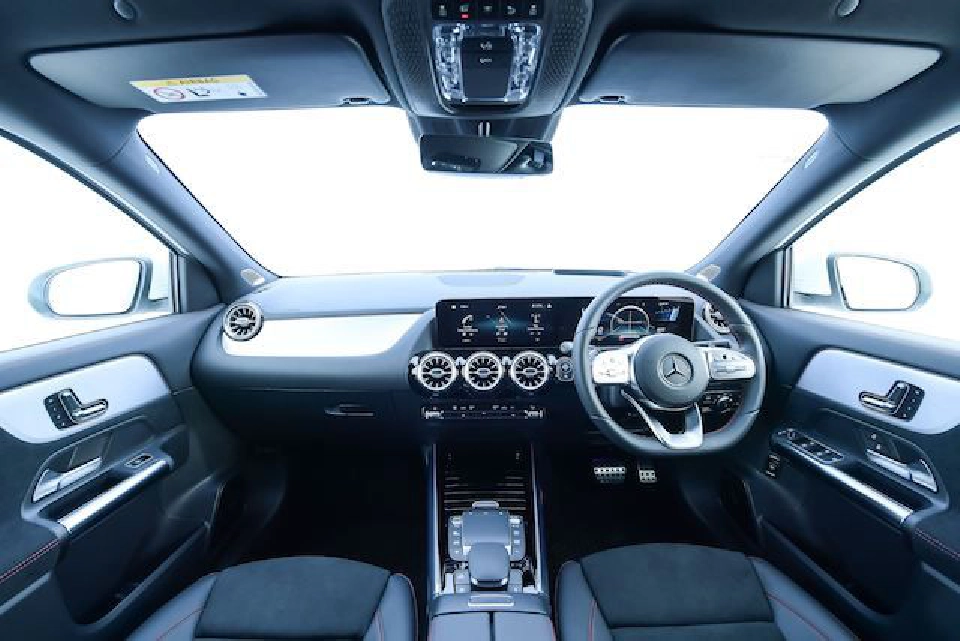 Mercedes-AMG GLA 35 4MATIC ราคา 3.19 ล้านบาท