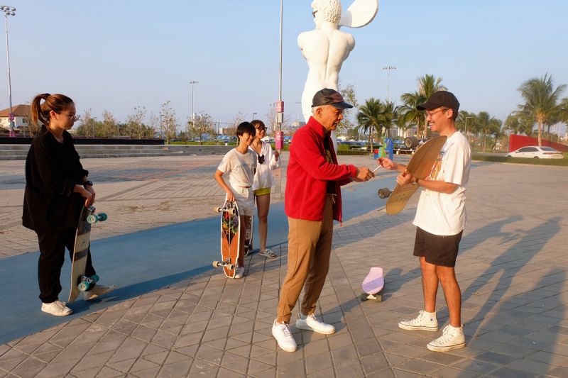 วัจน์ ลิปตพัลลภ พูดคุยกับชาว Surf Skate