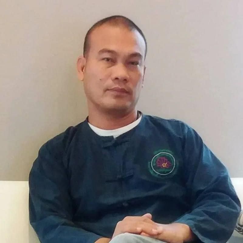 สุนทร รักษ์รงค์
