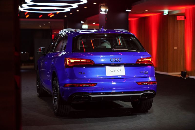 The New Audi Q5 45 TFSI quattro S line Black Edition 