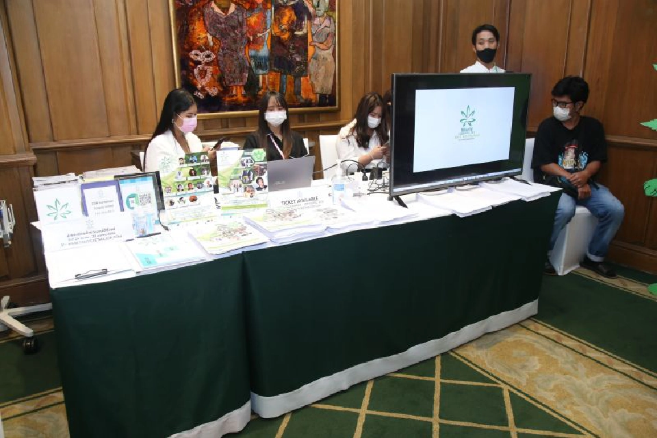 ประมวลภาพความคึกคักงานสัมมนา ปลดล็อก “กัญชา-กัญชง” ปลุกเศรษฐกิจ-รวย