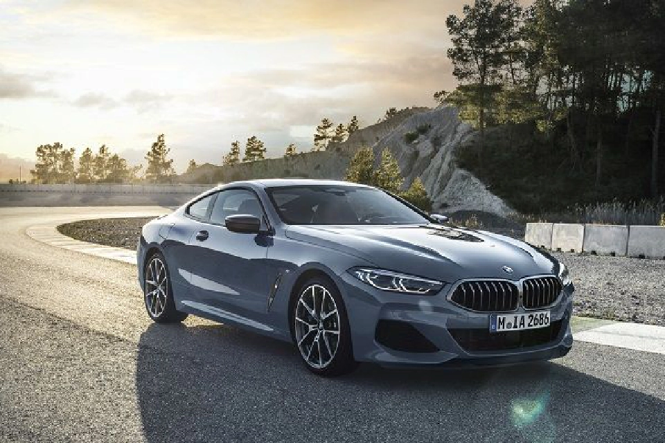 BMW M850i ลดราคา 3.5 ล้านบาท 