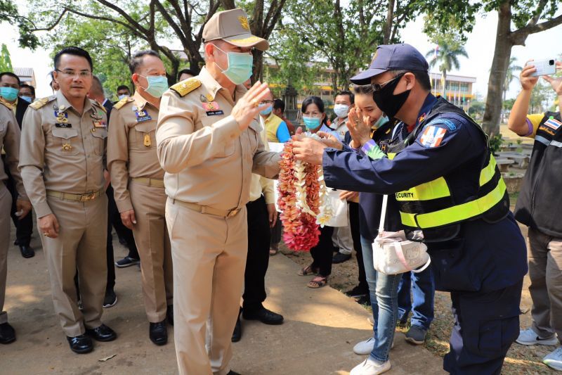 "ธรรมนัส" ลุยขับเคลื่อนไทยไปด้วยกัน จ.เชียงรายรับฟังข้อมูลความเดือดร้อนพร้อมรับมือภัยแล้ง