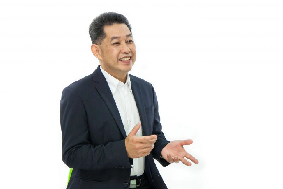 ดร.ณรงค์ ศิริเลิศวรกุล ผู้อำนวยการสำนักงานพัฒนาวิทยาศาสตร์และเทคโนโลยีแห่งชาติ (สวทช.) 