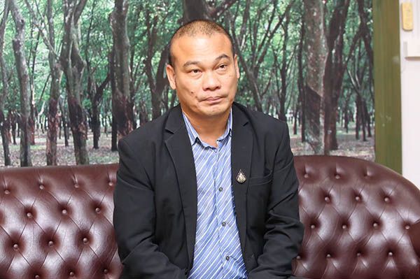 สุนทร รักษ์รงค์