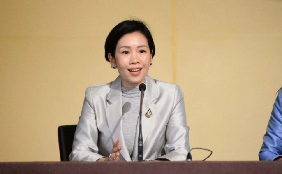 น.ส.รัชดา ธนาดิเรก รองโฆษกรัฐบาล