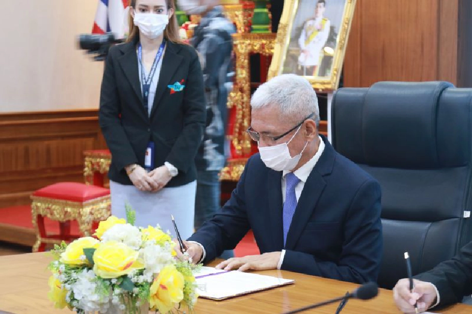 TAI ลงนามบันทึกความเข้าใจ กับ สมาคมส่งเสริมการรับช่วงการผลิตไทย (TSC) โดยมีวัตถุประสงค์เพื่อส่งเสริมและสนับสนุนผู้ประกอบการไทย ในการผลิตชิ้นส่วนอากาศยาน