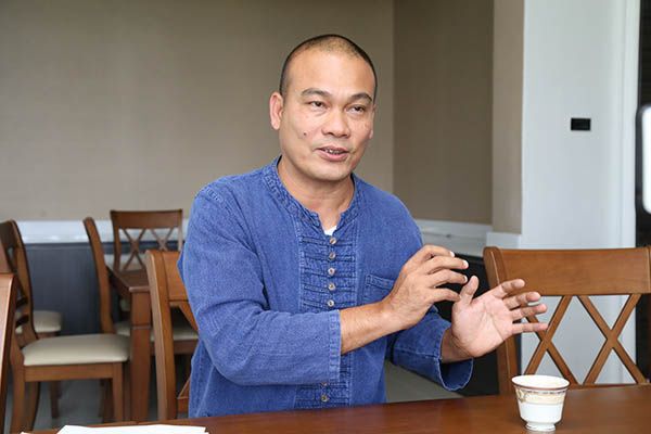 สุนทร รักษ์รงค์