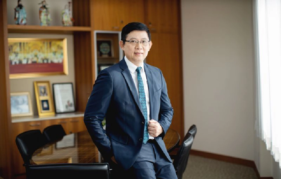 นายสุรศักดิ์ สุทองวัน รองกรรมการผู้จัดการใหญ่ บริษัท โตโยต้า มอเตอร์ ประเทศไทย จำกัด