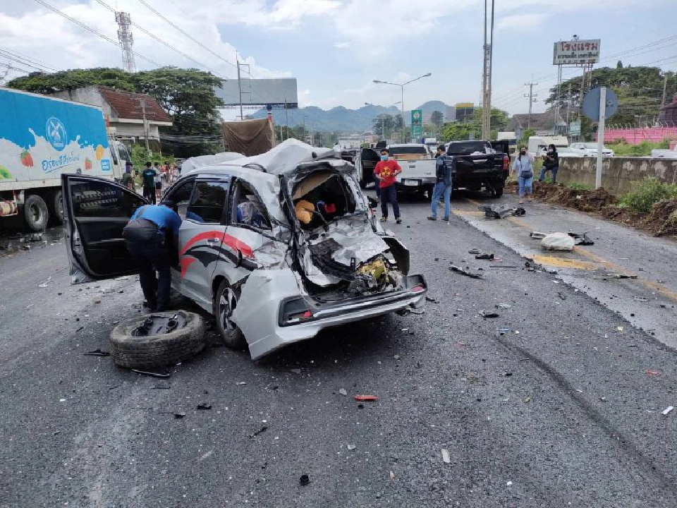 ชนซ้ำซ้อน"มอกลางดง"วินาศกว่า30คันกลาง"มิตรภาพ"