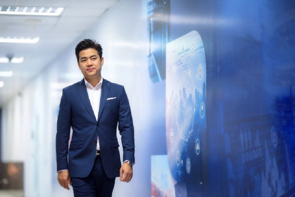 กิตติพันธ์ ศรีบัวเอี่ยม ประธานเจ้าหน้าที่บริหาร  บมจ.โปรเอ็น คอร์ป (PROEN)