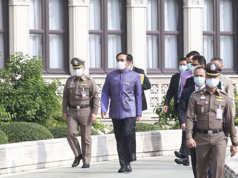 ส่อง "บิ๊กตู่" ใส่แมสก์ตลอดเวลา สารภาพทำผิดจึงโดนกทม.ปรับ (ประมวลภาพ) 