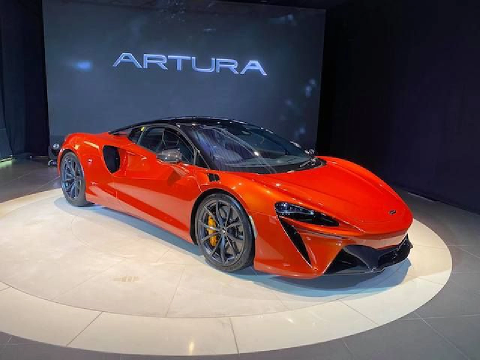 McLaren Arturaราคา16.7 ล้านบาท