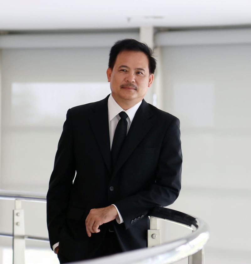 สมบัติ กิจจาลักษณ์ กรรมการผู้จัดการ  BEM