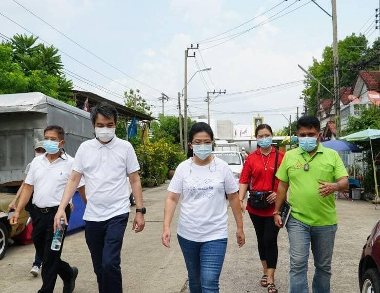 “ไทยสร้างไทย”ลุยช่วยชาวกทม.ฝ่าวิกฤติโควิด
