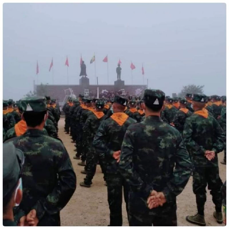 "เจ้ายอดศึก"สวนสนาม วันก่อตั้ง63ปี"กองทัพรัฐฉาน"