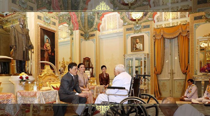 "ในหลวง-พระราชินี" พระราชทานพระบรมราชวโรกาสให้ "องคมนตรี" เฝ้าฯถวายสัตย์ฯ "ในหลวง-พระราชินี" พระราชทานพระบรมราชวโรกาสให้ "องคมนตรี" เฝ้าฯถวายสัตย์ฯ