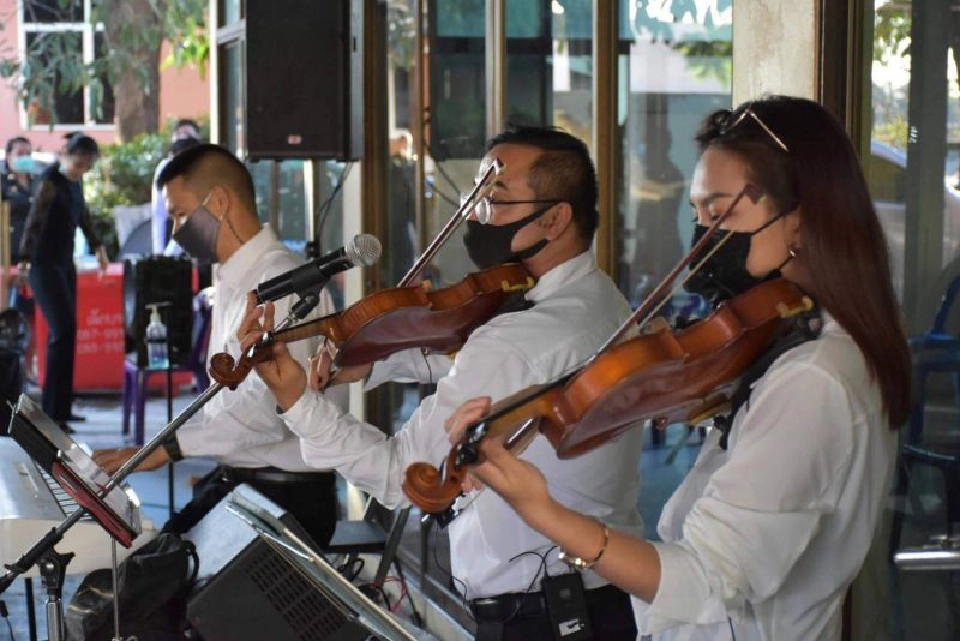 วงดนตรีเมือง"ละโว้"หนีตายโควิด รับบรรเลง"งานศพ"