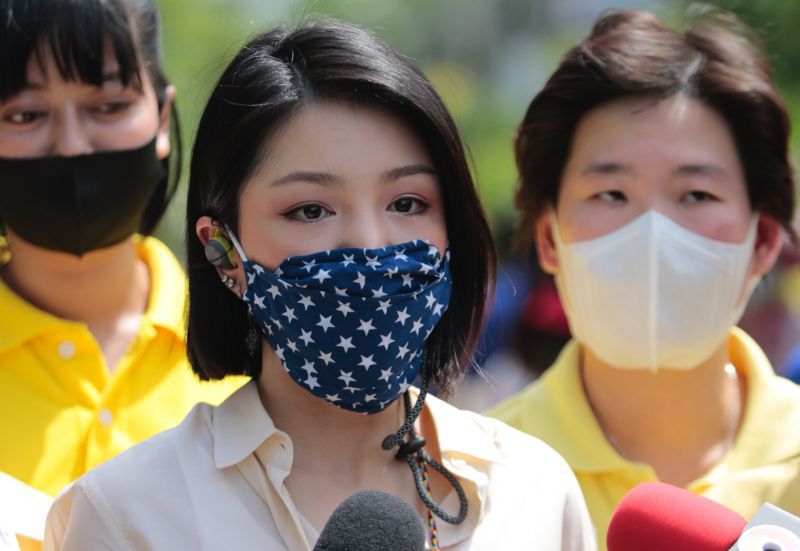 น.ส.วทันยา วงษ์โอภาสี 