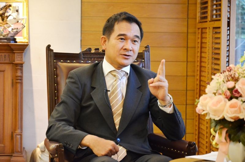 นายกฤษฎา จีนะวิจารณะ ปลัด ก.คลัง