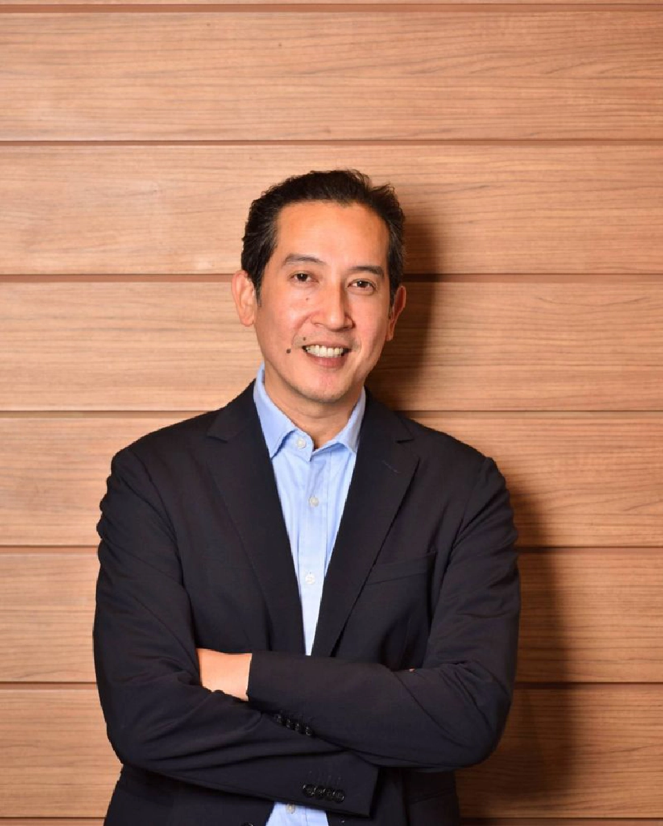 เพชร ไกรนุกูล กรรมการผู้จัดการใหญ่ บริษัท ดิ เอราวัณ กรุ๊ป จำกัด (มหาชน) หรือ ERW 