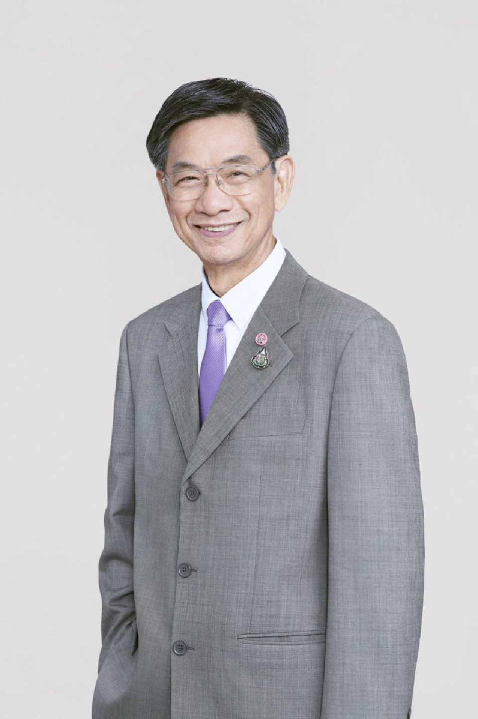 ดร.ทวีศักดิ์ กออนันตกูล ประธานกรรมการมูลนิธิรางวัลรัตนราชสุดาสารสนเทศ