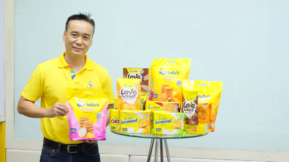 สถาปน์ มุกดีพร้อม