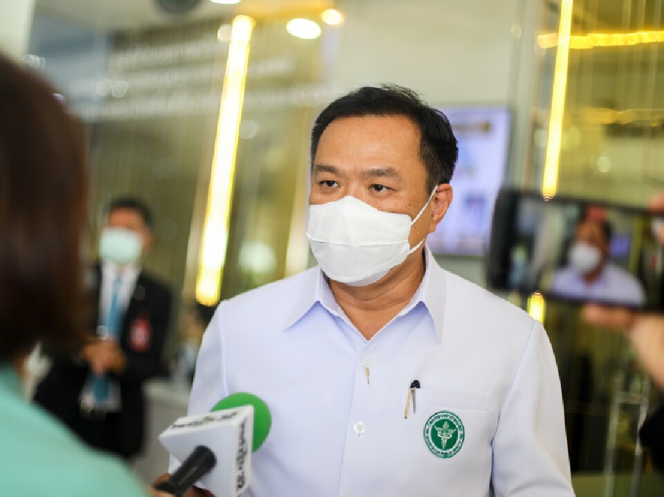 จับตาเคลียร์ปม "วัคซีนโควิด" 3หมอ vs สธ. "หมออุดม คชินทร" นัดแถลงวันนี้ 