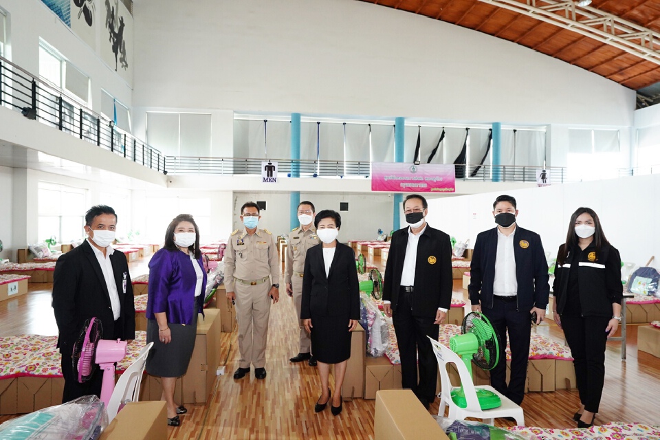 ไทยพาณิชย์รวมใจสู้ภัยโควิด-19 สนับสนุนจัดตั้งศูนย์พักคอยในเขตจตุจักร