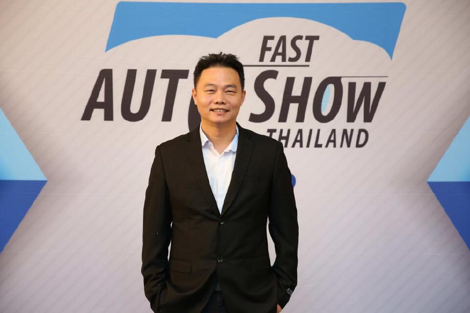 ภิญโญ ธนวัชรกรณ์ นายกสมาคมผู้ประกอบการรถยนต์ใช้แล้ว