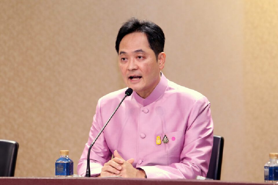  นายอนุชา บูรพชัยศรี โฆษกประจำสำนักนายกรัฐมนตรี 