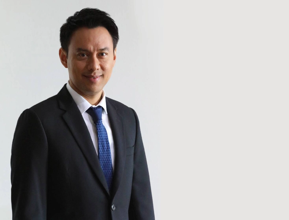 ทิพย์ ดาลาล