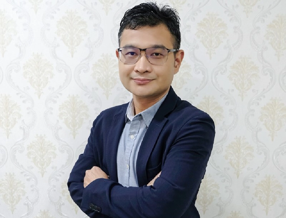 นพ.เอกทิตย์ กู้ไพบูลย์ 