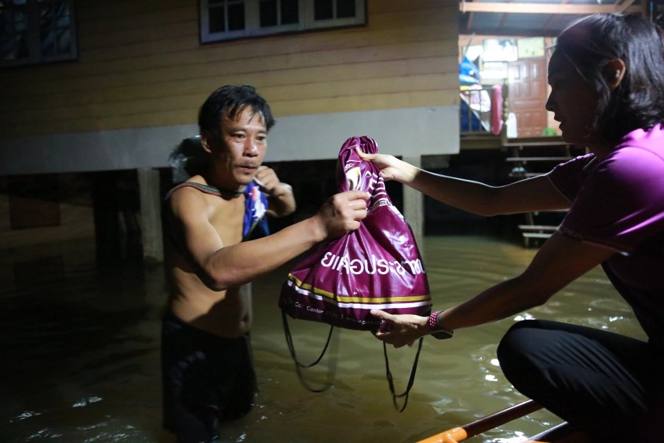 PEA ช่วยเหลือผู้ประสบอุทกภัย ในพื้นที่จังหวัดสุโขทัย