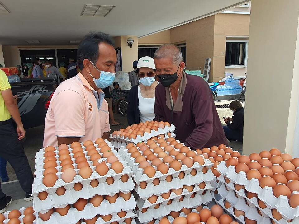 ซีพี-ซีพีเอฟ ส่งความห่วงใยต่อเนื่อง ช่วยชาวสระบุรี-อ่างทอง สู้ภัยน้ำท่วม