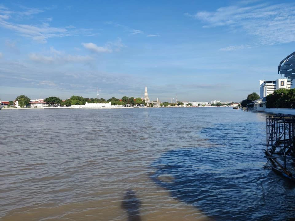 กทม.เฝ้าระวังน้ำเหนือไหลผ่านแม่น้ำเจ้าพระยาต่ำกว่าคันกั้นน้ำ 1 เมตร