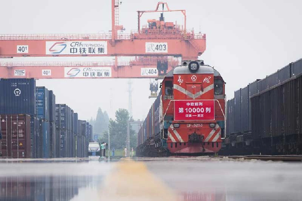 ขบวนรถไฟขนส่งสินค้าจากจีนไปยังยุโรป (เยอรมนี) 